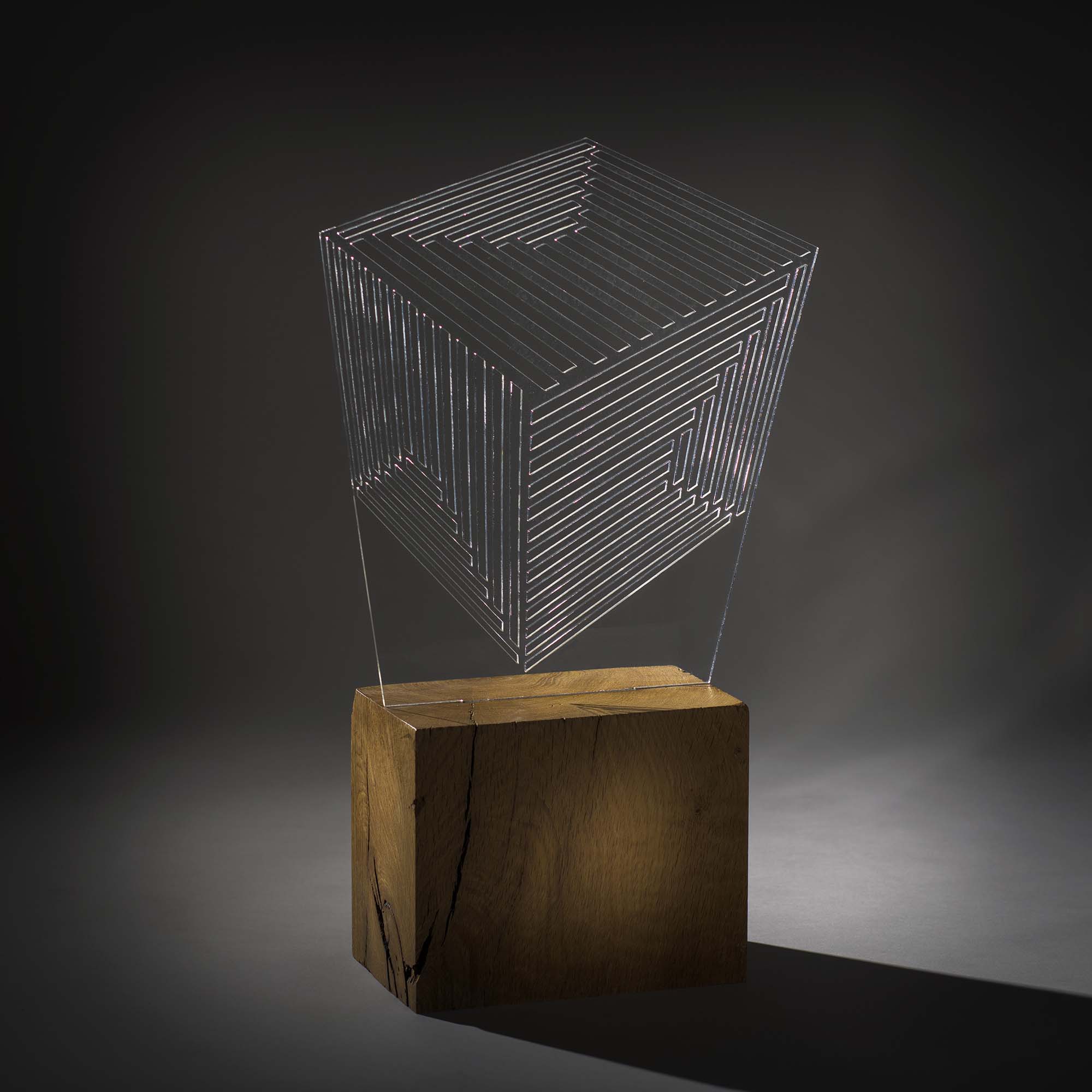 Sculpture d'art concret par l'artiste Michel Delaunay